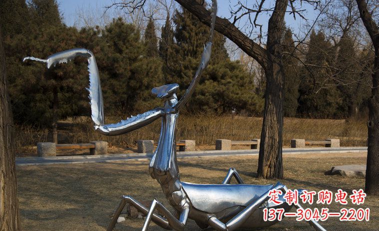 成都不锈钢螳螂园林景观雕塑创意缔造美景