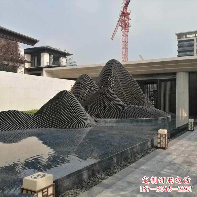 成都不锈钢铁艺假山艺术性的美化