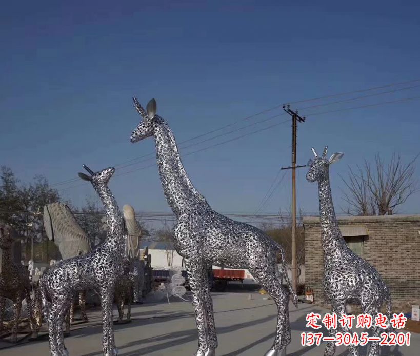 成都不锈钢镂空雕塑长颈鹿