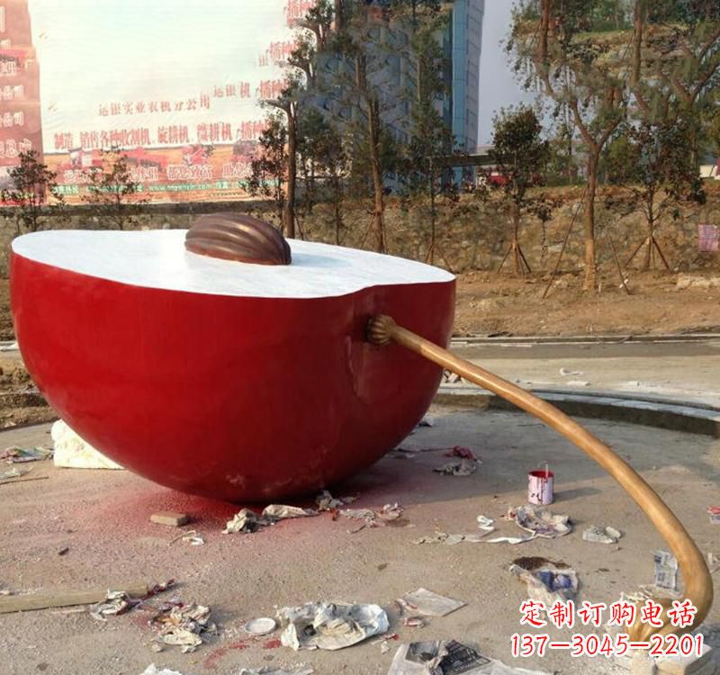 成都不锈钢苹果雕塑美丽与现代的融合