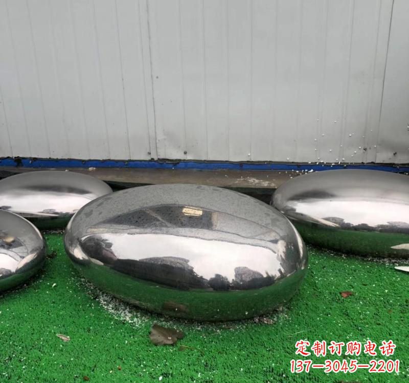 成都不锈钢现代艺术鹅卵石雕塑