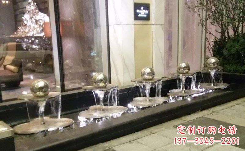 成都不锈钢小喷泉雕塑美丽之灵