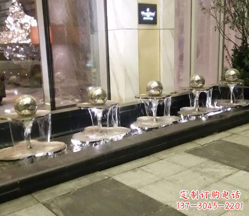 成都不锈钢小喷泉雕塑——美化环境的艺术