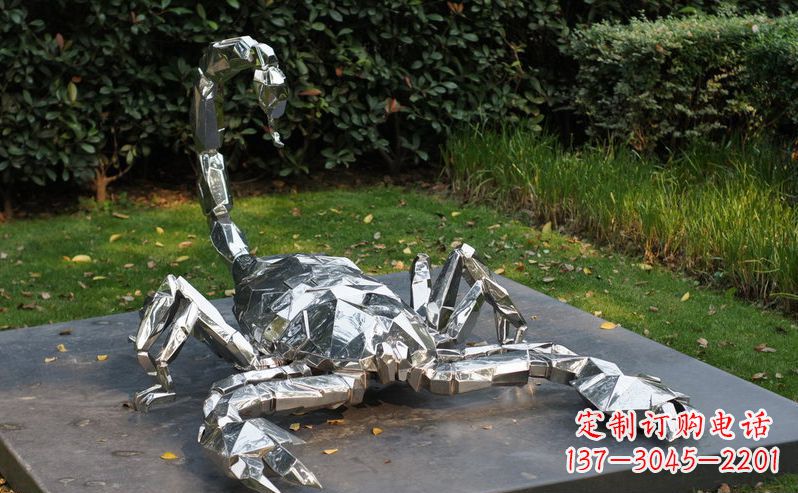 成都不锈钢蝎子雕塑