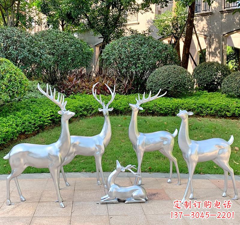 成都不锈钢园林小鹿雕塑美丽的艺术点缀