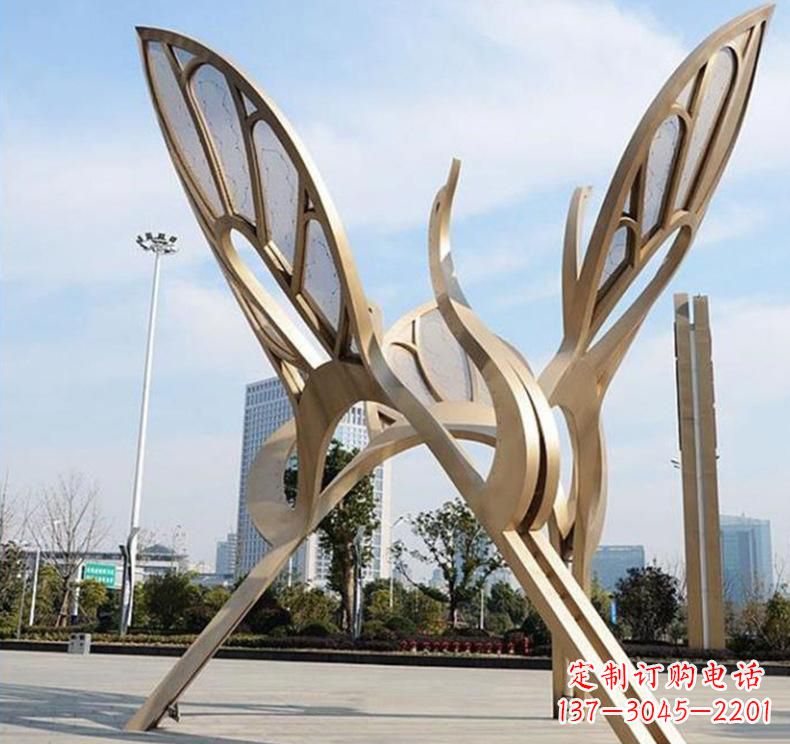 成都不锈钢园林仙鹤雕塑传承传统艺术精髓