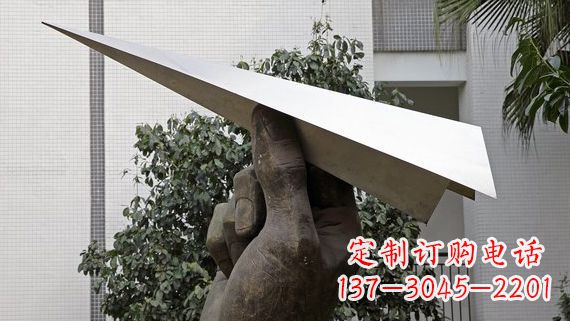 成都不锈钢纸飞机雕塑令人惊叹的艺术绝活
