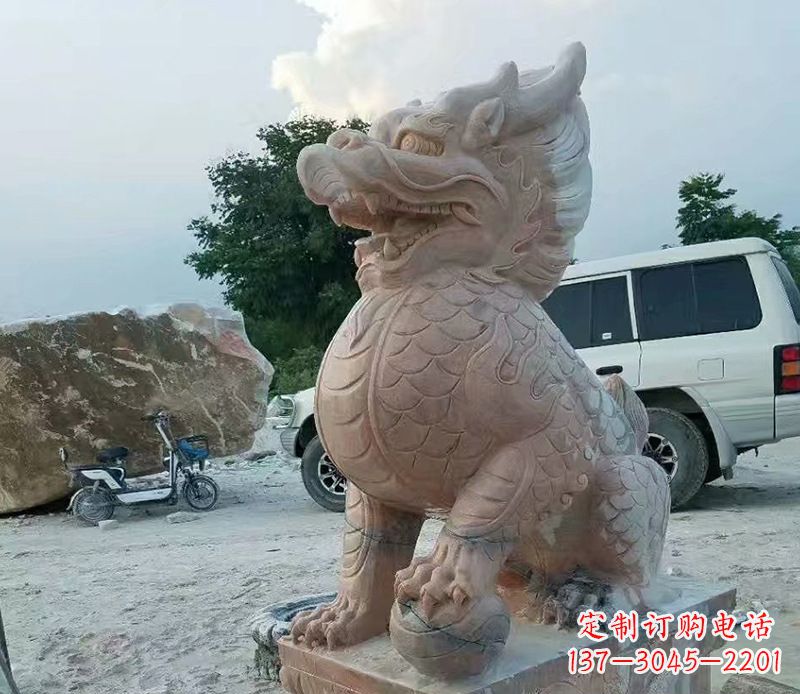 成都麒麟雕塑象征传统文化的精灵