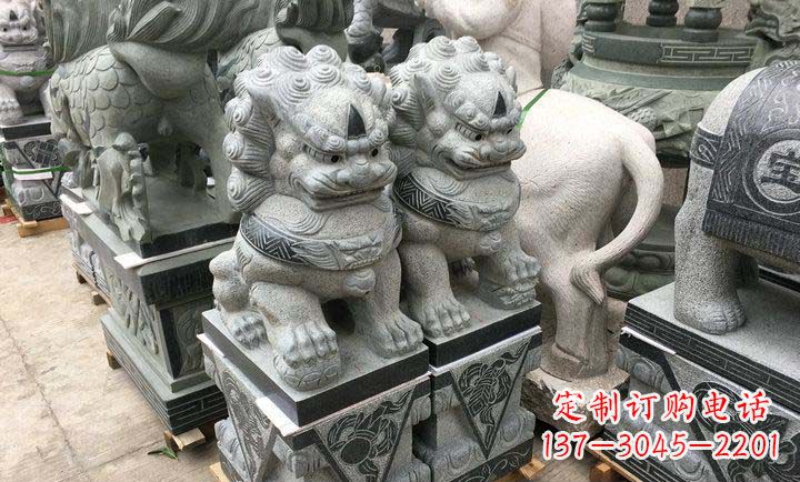 成都瑞士狮子门口雕塑