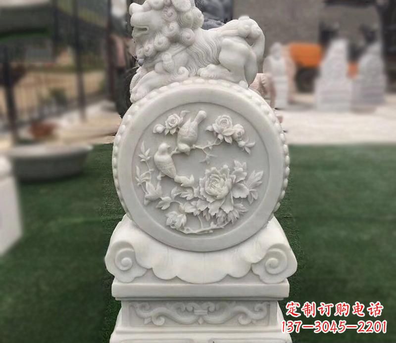 成都草白玉麒麟浮雕门墩