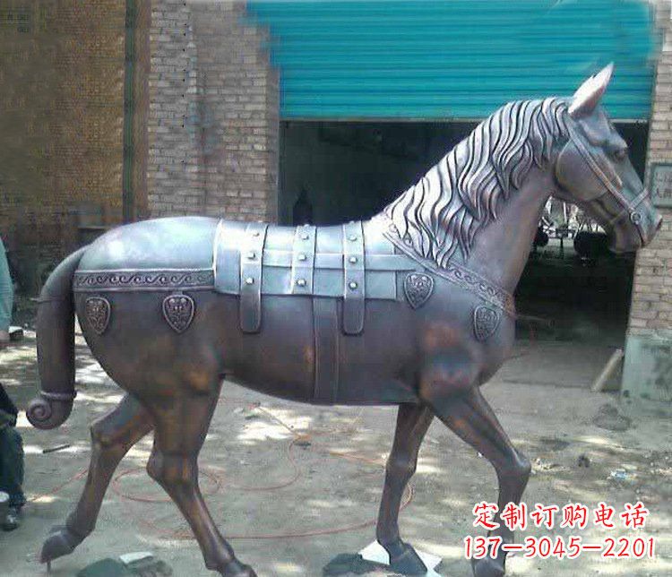 成都马铜雕塑传递草原动物的非凡魅力