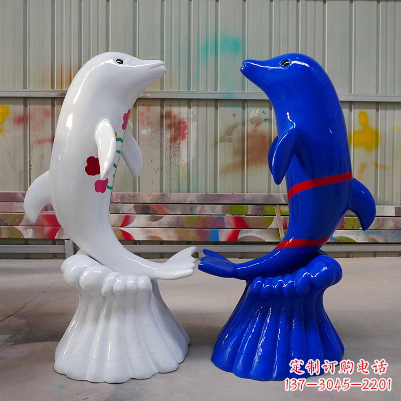 成都冲浪海豚卡通动物雕塑,园林水景戏水动物景观