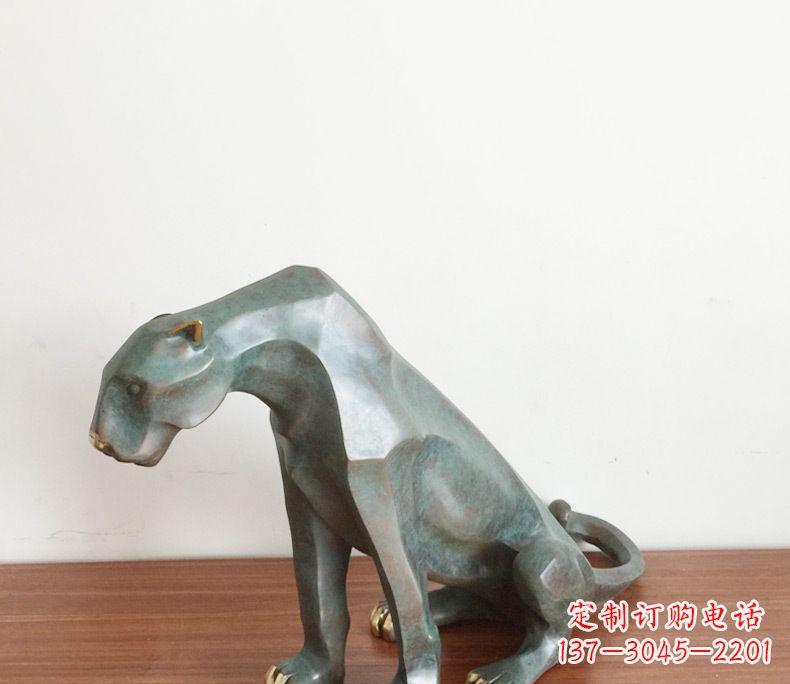 成都抽象豹子动物铜雕