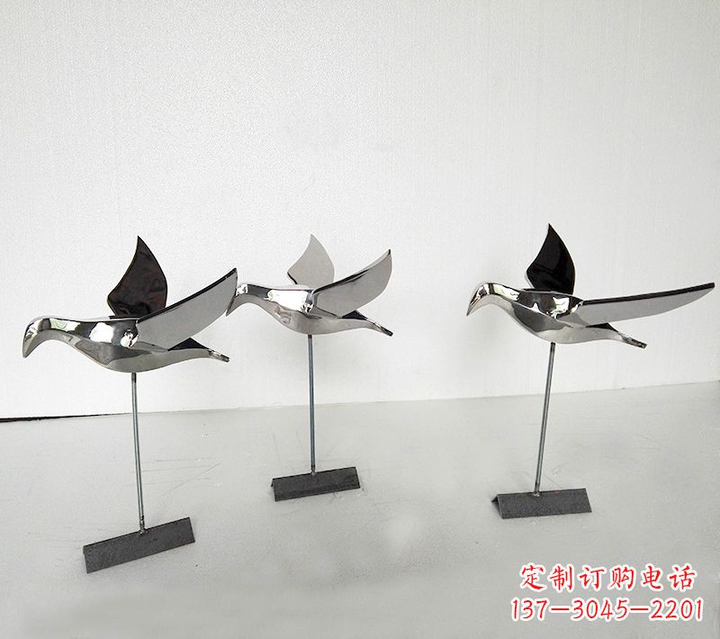 成都抽象的展翅鸽子不锈钢插件公园草坪草丛动物雕塑