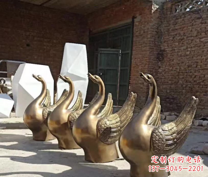 成都精美的天鹅铜雕