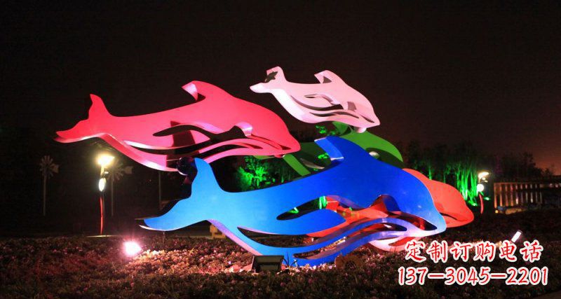 成都海豚雕塑传承海洋文化