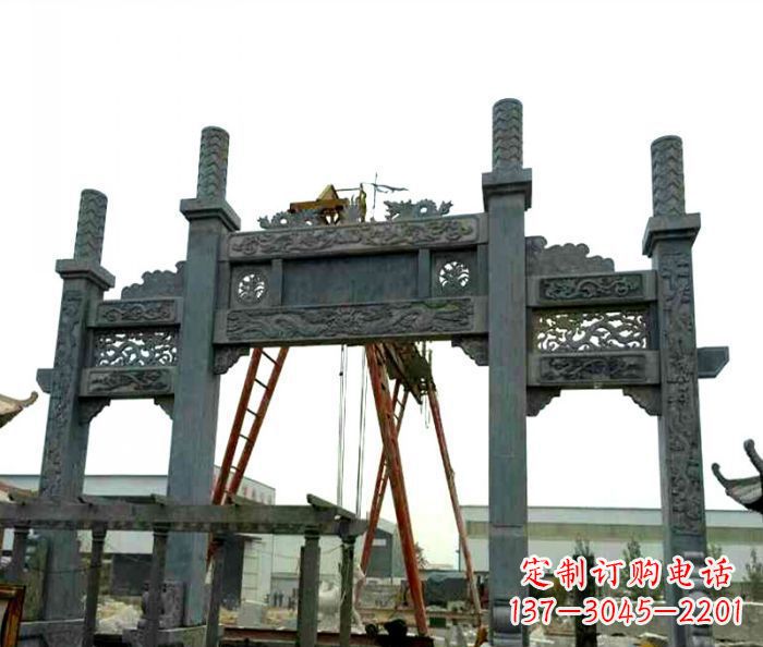 成都村庄牌坊雕塑传承历史文化