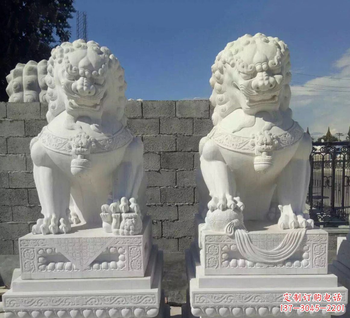 成都该雕塑。