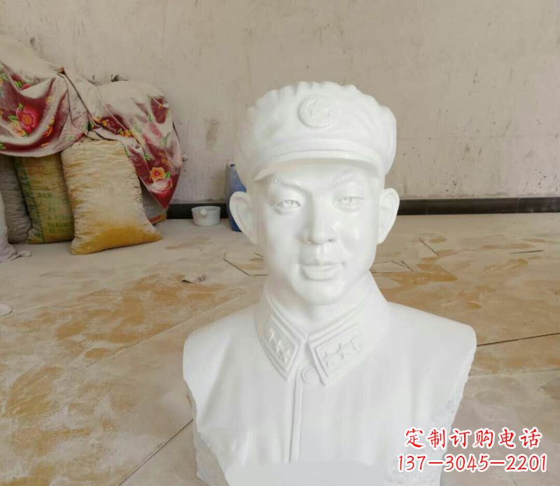 成都中领雕塑精美雷锋雕塑