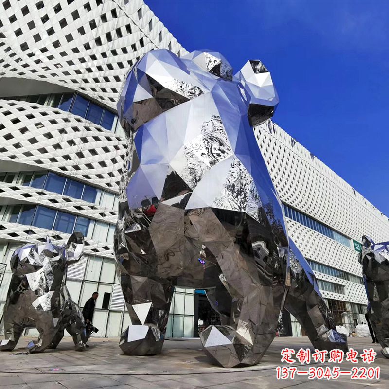 成都优雅可爱的面部狗雕塑