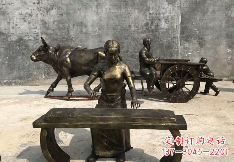 成都精美绝伦的古筝铜雕