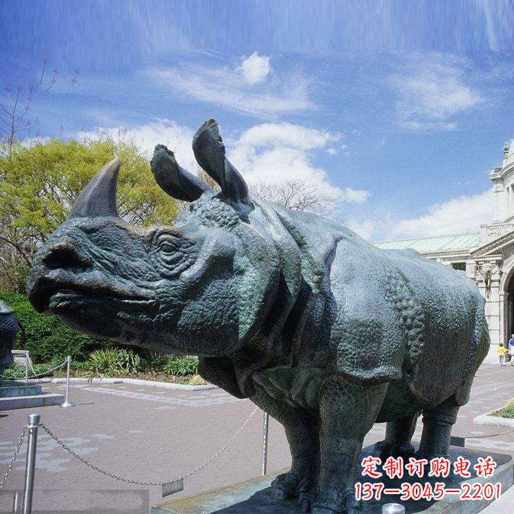 成都仿真犀牛铜雕-公园园林动物雕塑摆件