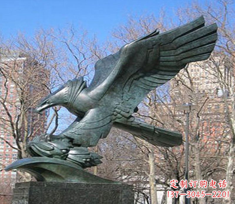 成都飞鹰石雕动物景观雕塑