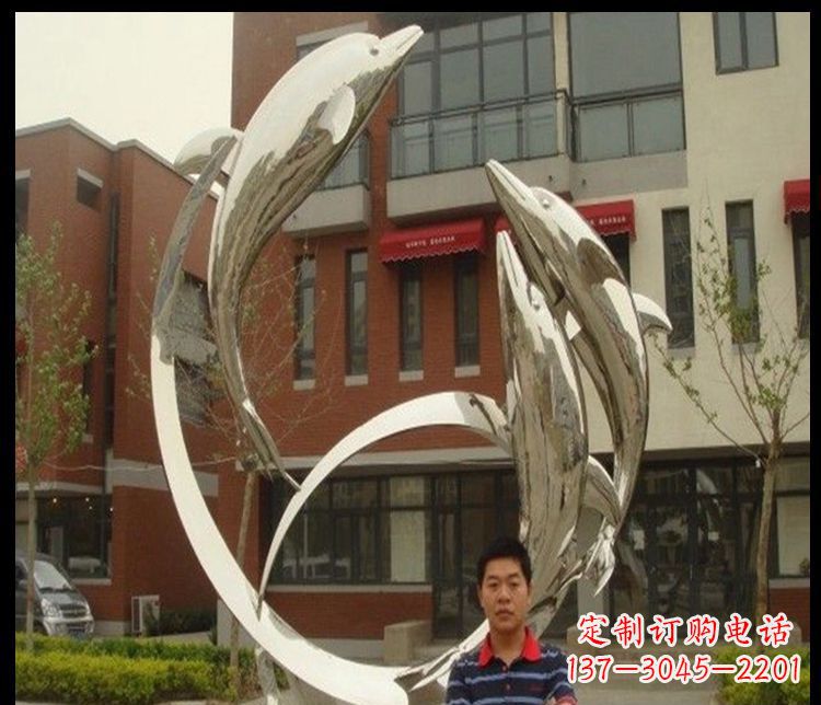 成都工厂不锈钢镜面海豚雕塑