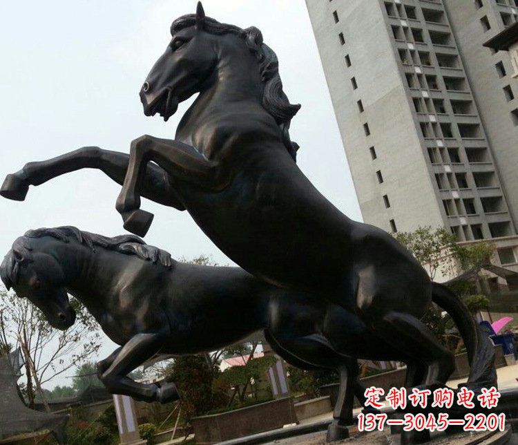 成都公园奔马动物铜雕塑
