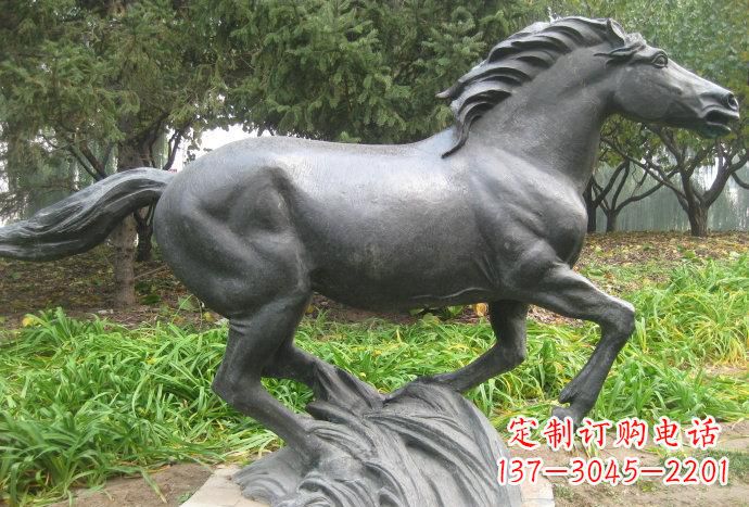 成都奔马铜雕—精美雕塑处处闪耀灿烂光彩
