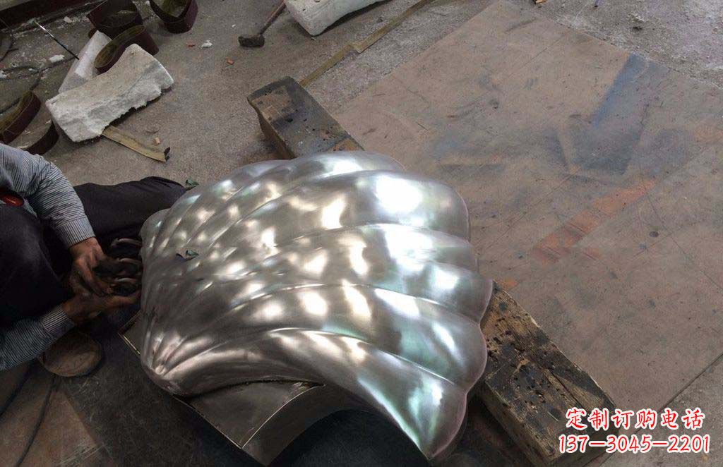 成都精致现代的不锈钢贝壳雕塑