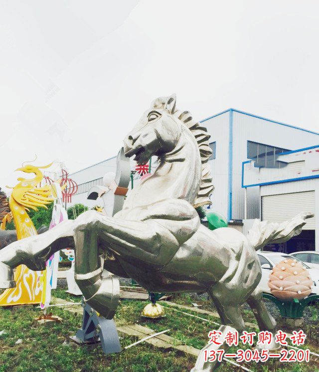 成都产品名称优雅的不锈钢雕塑——奔马
