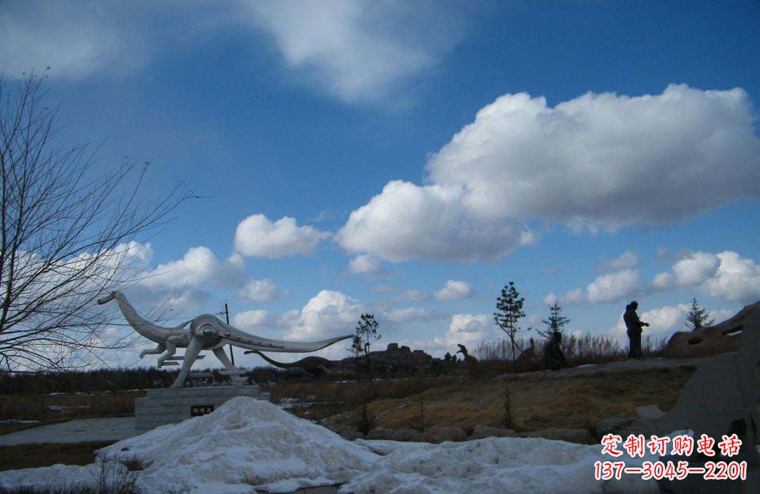 成都非凡巨兽——不锈钢抽象恐龙雕塑