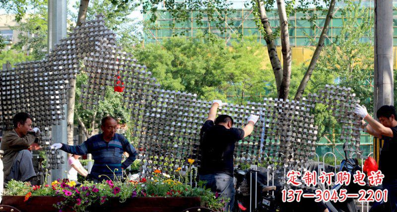 成都中领雕塑 - 动物抽象不锈钢雕塑