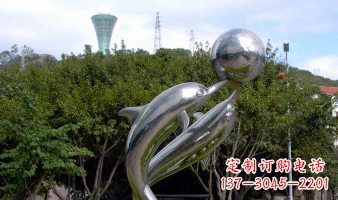 成都高贵静谧的不锈钢海豚顶球雕塑