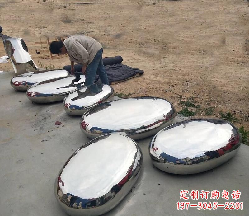 成都中领雕塑水滴形艺术雕塑