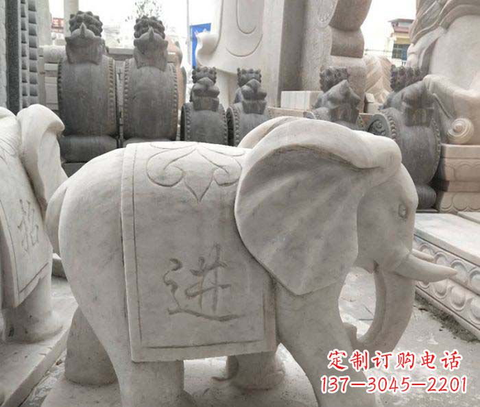 成都小象石雕塑,展现美丽的艺术风采