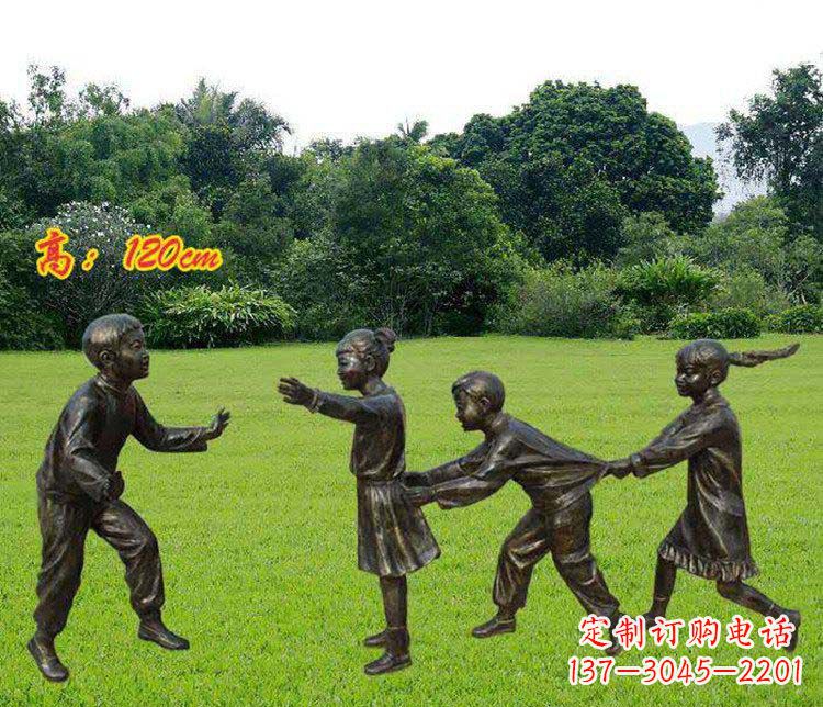成都公园玩老鹰捉小鸡的儿童小品铜雕 (2)