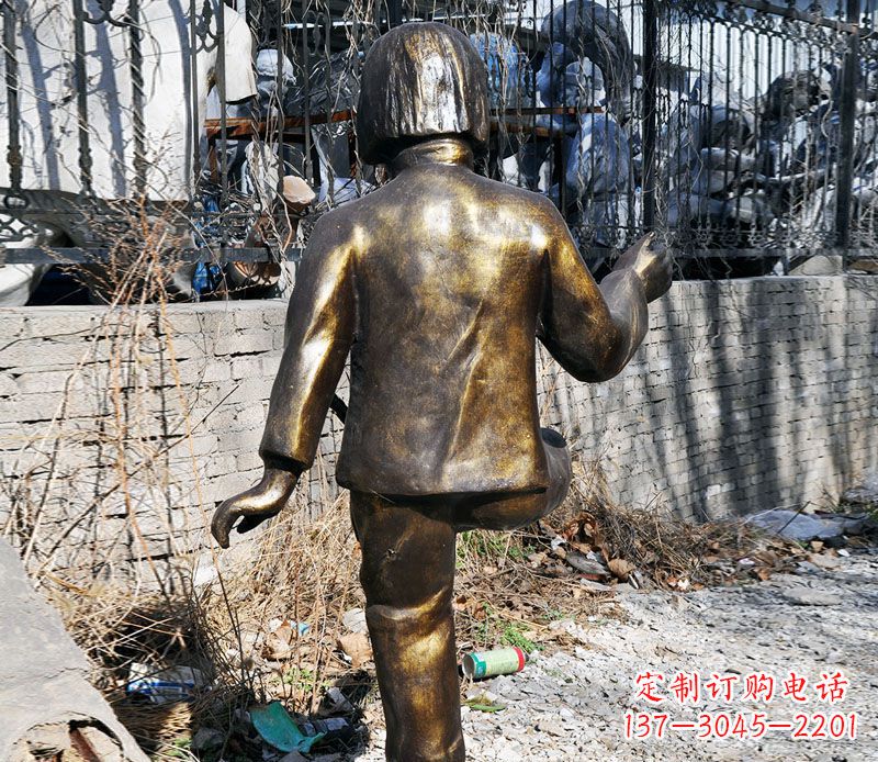 成都纯正艺术——公园小女孩踢毽子铜雕