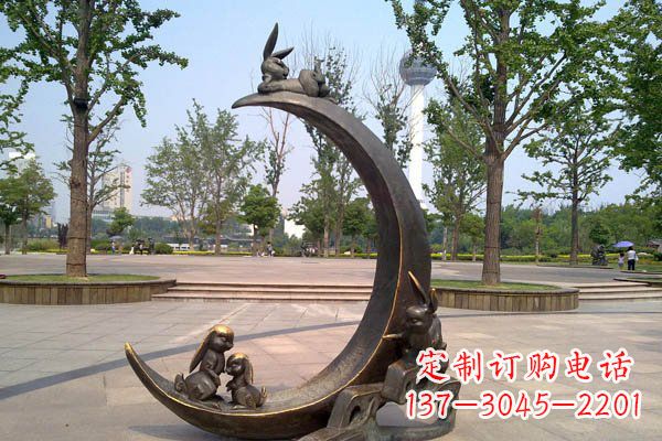 成都典雅月亮铜雕
