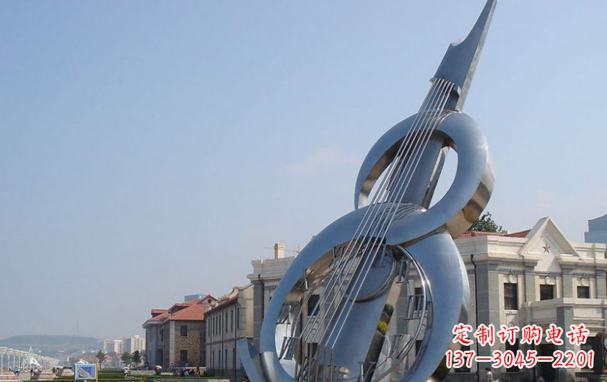 成都经典音乐雕塑:不锈钢大提琴