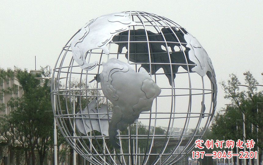 成都金属太空,伊中领雕塑的不锈钢地球雕塑;