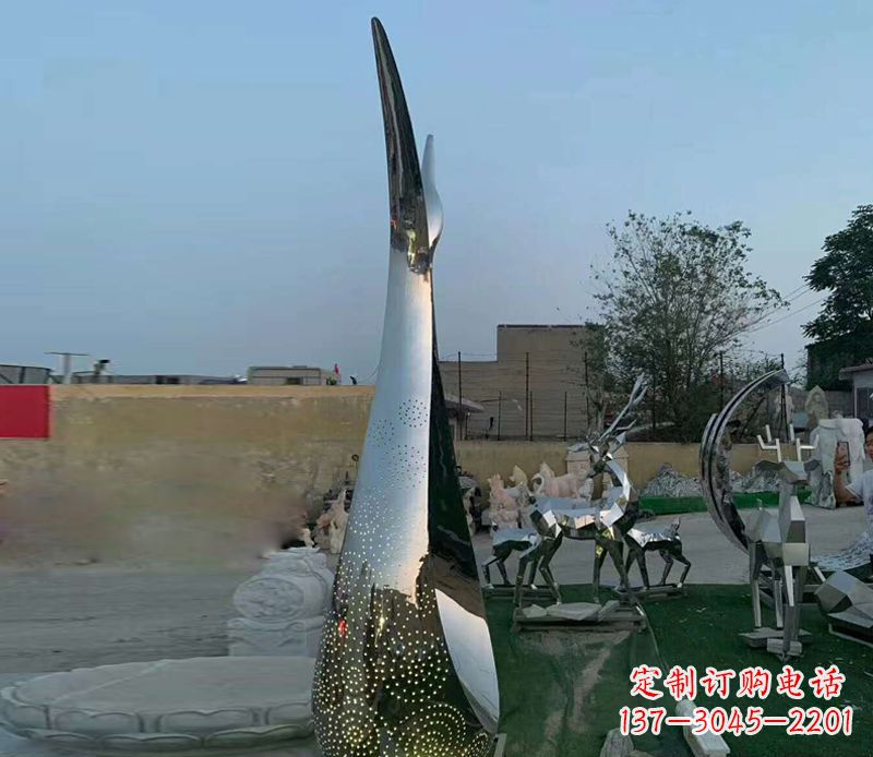 成都高雅优雅,中领雕塑定制不锈钢抽象天鹅雕塑
