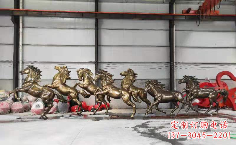 成都高贵雕塑,骏马奔腾玻璃钢动物雕塑户外摆件