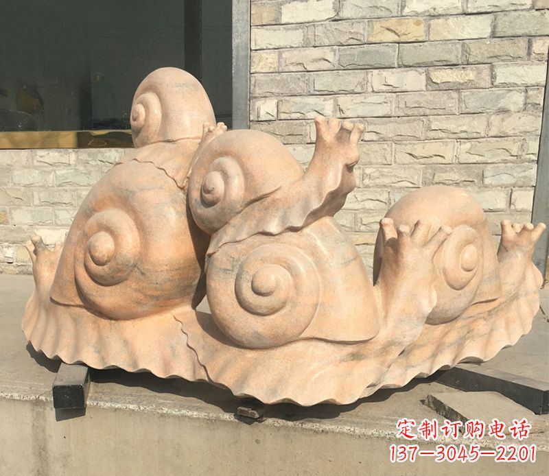 成都爬行蜗牛石雕