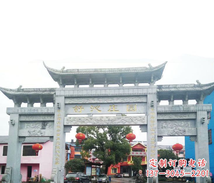 成都石牌坊雕塑——见证时刻的美好记忆