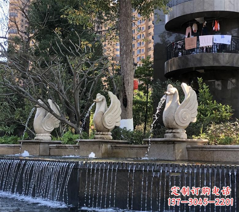 成都石材喷水鹅 园林动物石雕景观摆放 水池石天鹅