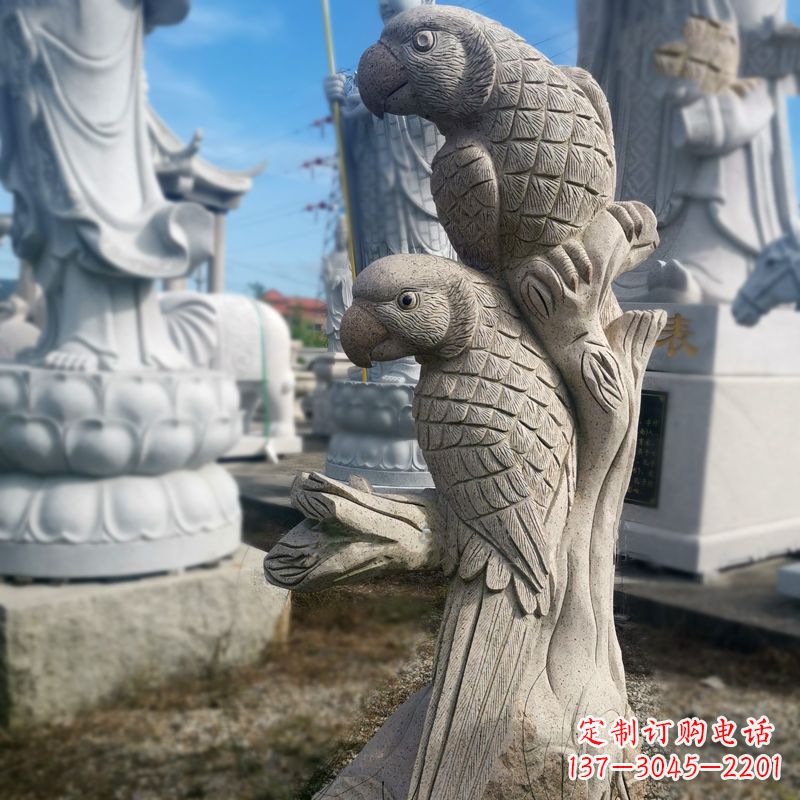 成都石雕鹦鹉景观雕塑摆件