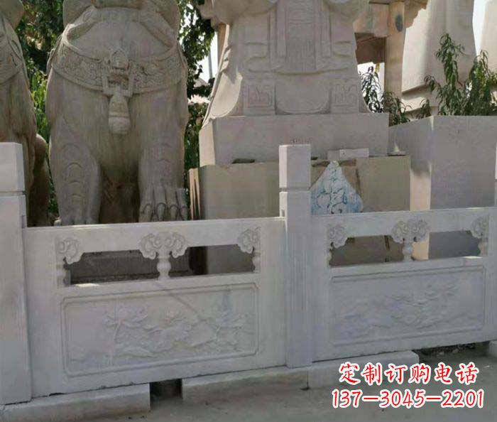 成都寺庙景观汉白玉石浮雕栏板