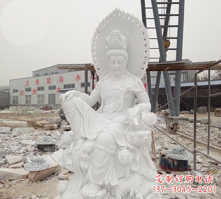 成都寺庙自在观音雕像
